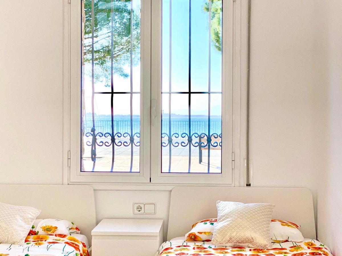Appartement Devant La Plage Roses Exterior photo