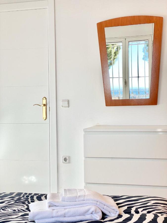 Appartement Devant La Plage Roses Exterior photo